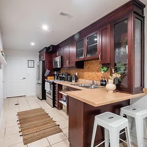 Basement Suite With Private Patio In Davenport