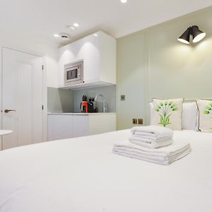 Ground Floor King Studio