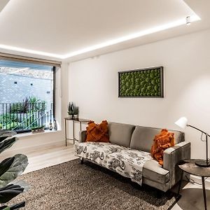 Appartement à 2 Chambres à Coucher