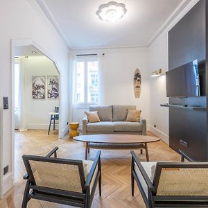 Appartement à 2 Chambres à Coucher