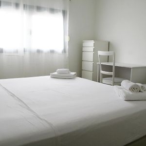 Appartement à 3 Chambres à Coucher