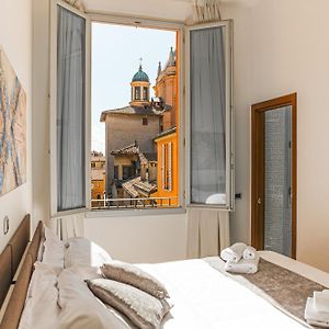 Immobo Panorama - Piazza Maggiore View