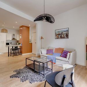 Appartement à 2 Chambres à Coucher