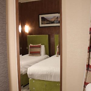Private Bathroom Twin Room