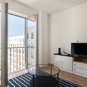 Fernandez De Los Rios Apartment