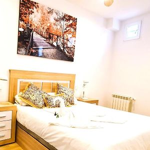 Appartement à 3 Chambres à Coucher