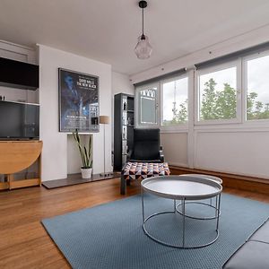 Appartement à 2 Chambres à Coucher