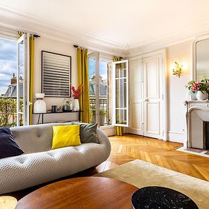 Appartement à 3 Chambres à Coucher
