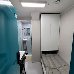 Private Bathroom Room Female only