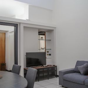 Appartement de Luxe à 2 Chambres à Coucher