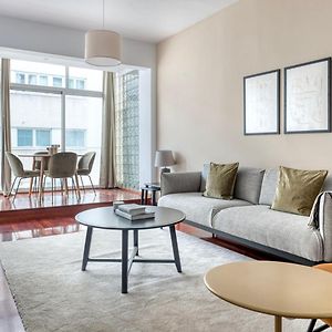 Appartement à 3 Chambres à Coucher