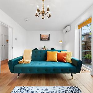 Clapham Serenity Garden Retreat With Free Parking