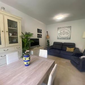 Appartement à 2 Chambres à Coucher