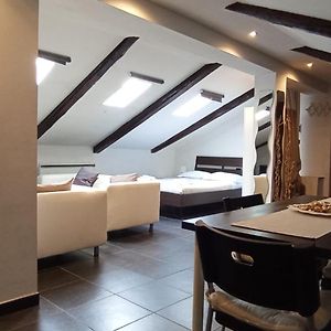 Studio Mansardée