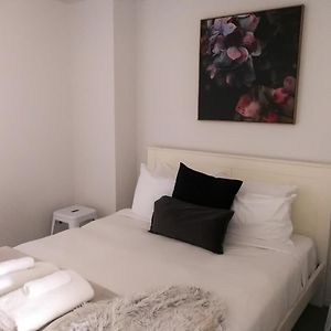 Union Building, Studio Apt
