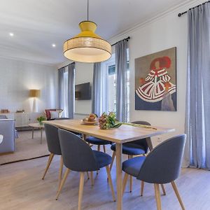 Appartement à 3 Chambres à Coucher