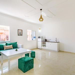 Appartement à 3 Chambres à Coucher