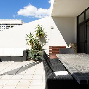 Chic Unit With Rooftop Terrace Near Sights & Shops