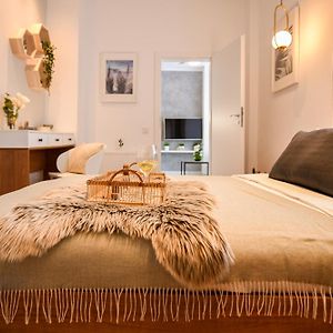 Central Apartments Near Cismigiu - Where Style Meets City Convenience