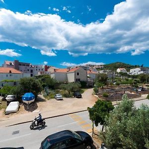 Sunny Apartment Lapad