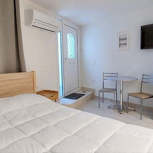 Athens Plaka Family Suites