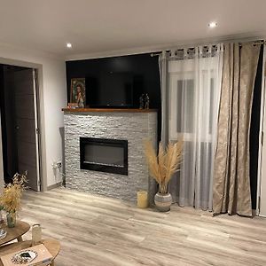 Maison Avec Cheminee Et Jardin Pres Des Commerces