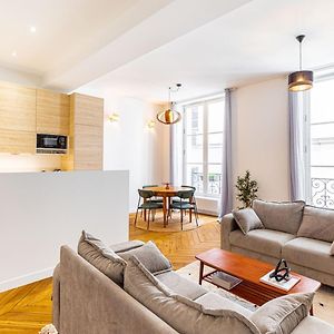 Appartement à 2 Chambres à Coucher