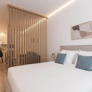 Athens Syntagma Ermou Studio