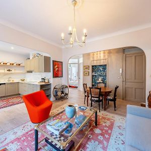 Appartement à 2 Chambres à Coucher