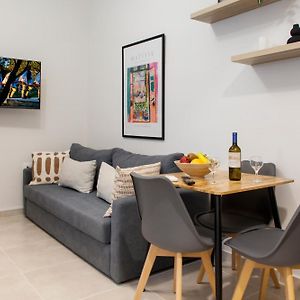 Dam32 By Smart Cozy Suites - Premium Location Near Athens