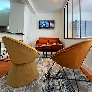 Elegant Studio En Hypercentre Dans Le Quartier Historique Anime Avec Parking Gratuit