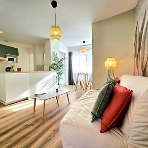 Appartement à 2 Chambres à Coucher
