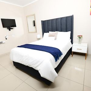 Popsy'S Guest House