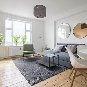 Appartement à 2 Chambres à Coucher