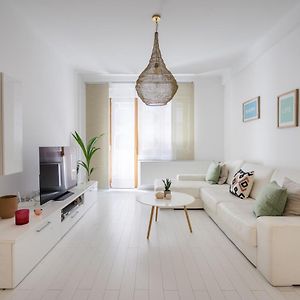 Appartement à 3 Chambres à Coucher