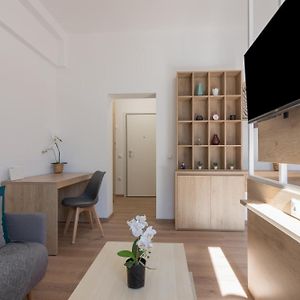 Parliament Sq Studio Apt