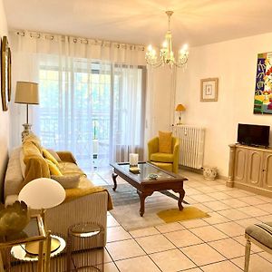 Appartement à 2 Chambres à Coucher