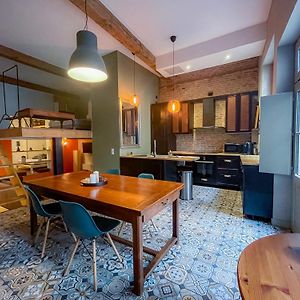 Appartement à 2 Chambres à Coucher