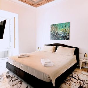 Appartement de Luxe à 2 Chambres à Coucher