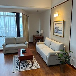 Suite à 2 Chambres à Coucher
