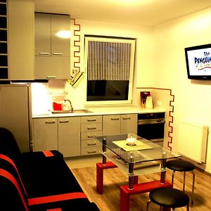Pleasant Private And Fully Equipped Apartment With Private Parking Space Close To District Kazimierz