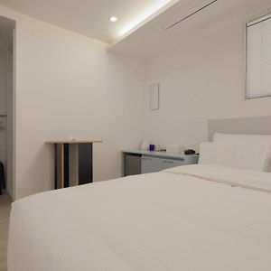 Chambre Standarde Lit Queen-Size