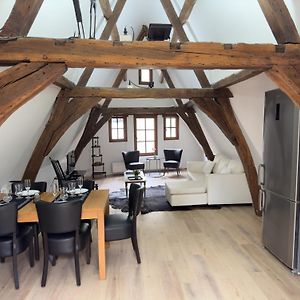 Appartement à 2 Chambres à Coucher