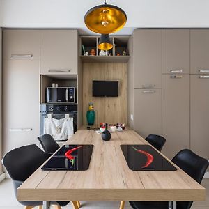 Appartement à 3 Chambres à Coucher
