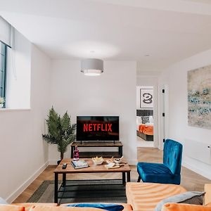 Appartement à 2 Chambres à Coucher