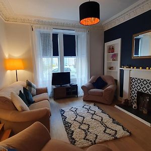 Appartement à 3 Chambres à Coucher