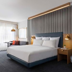 Chambre Accessible aux Personnes à Mobilité Réduite de Luxe Lit King-Size