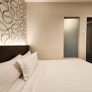 Standard Without Window Queen Room