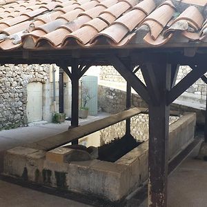 Appart'hôtel Luxe Vieil Antibes 75 m2 avec Parking
