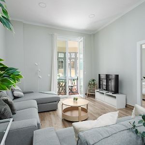 Appartement à 2 Chambres à Coucher
